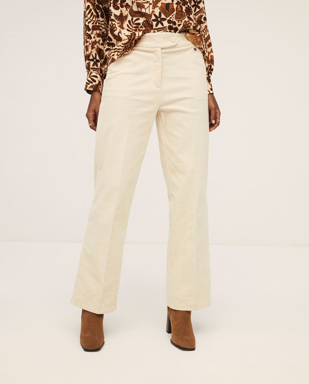 Straight Trousers With Line Button In Waist Ecru