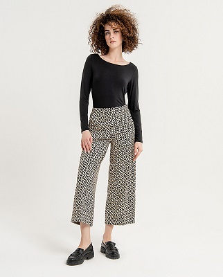 Two Tone Geometric Print Crop Pants Black