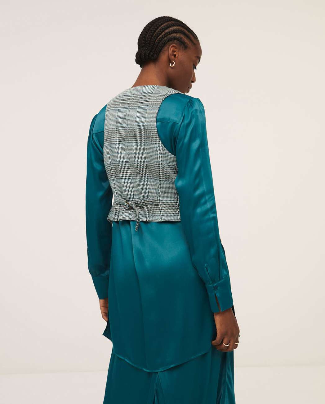 Short Buttoned Gilet Petrol Blue