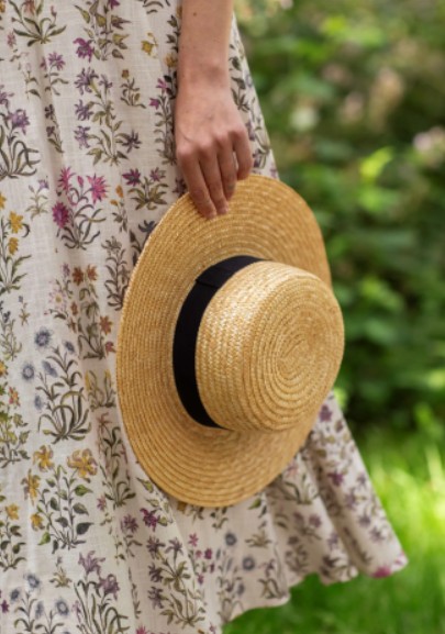 Long Skirt Cottage Field