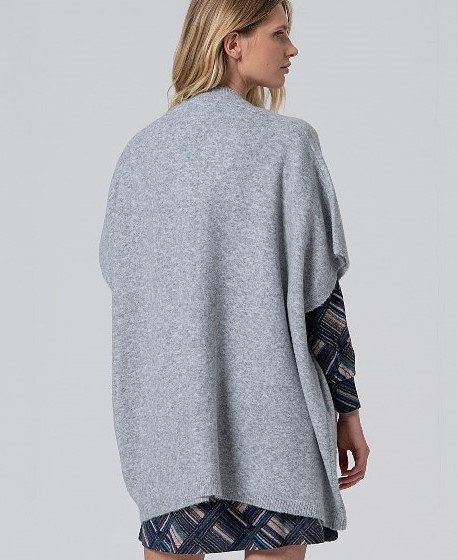 Open Knit Poncho With Pockets Grey