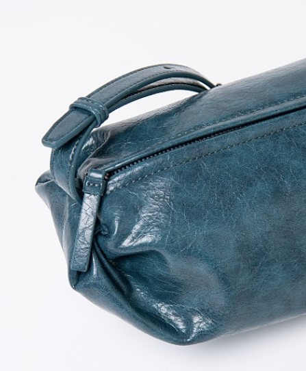 Crackeled Cross Body Bag Steel Blue