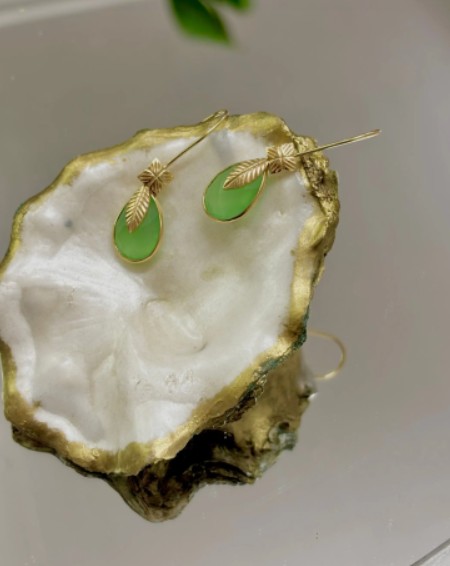 Utopia hanger Green Chalcedony