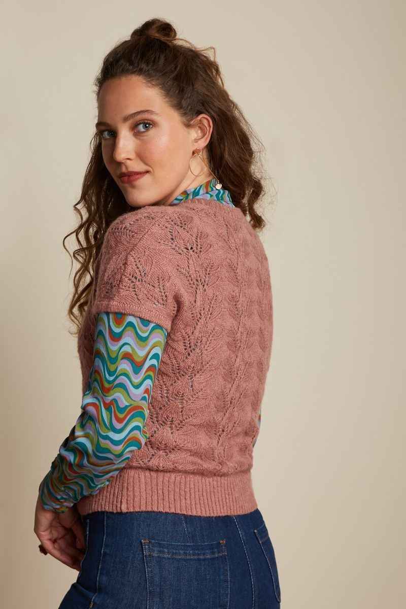 V Button Top Farfalle Rosette