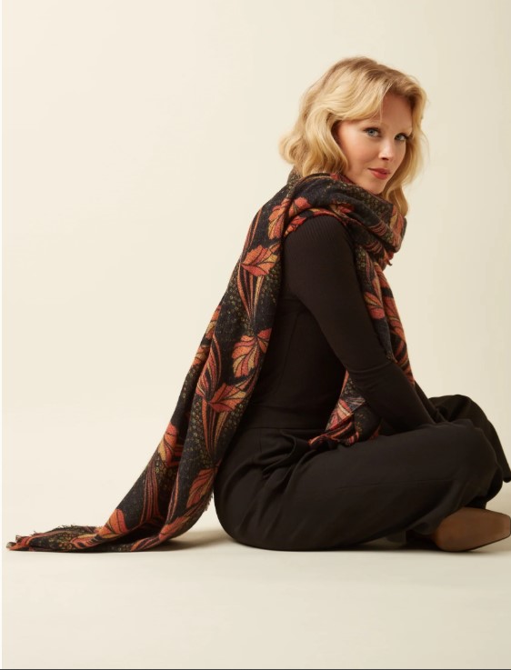 Shimmy Scarf Black